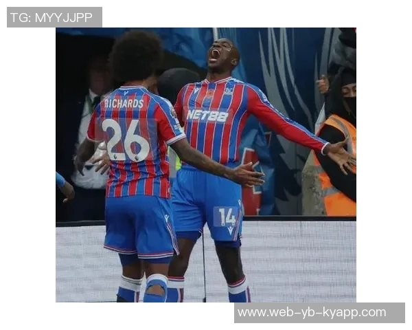 法国队顽强追平阿塞拜疆古斯托助攻马特塔头球破门精彩瞬间 法国队顽强追平阿塞拜疆古斯托助攻马特塔头球破门精彩瞬间