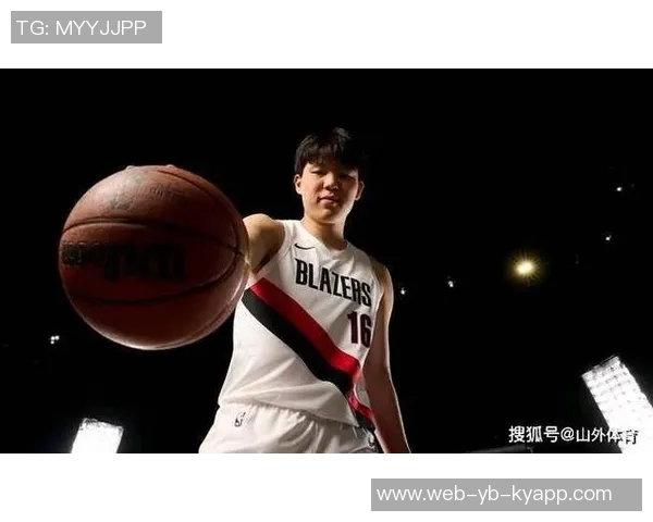 克林根篮板表现突出内线球员的责任杨瀚森应当认真学习提升自己 克林根篮板表现突出内线球员的责任杨瀚森应当认真学习提升自己