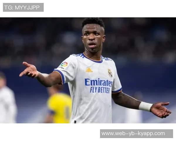 维尼修斯在伯纳乌主场再度获胜状态回暖期待持续表现出色 维尼修斯在伯纳乌主场再度获胜状态回暖期待持续表现出色